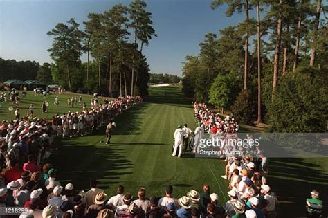 150 Ben Crenshaw 1995 Masters Stock Photos, High-Res Pictures, and ...