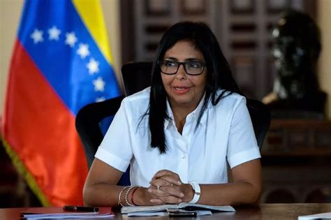 Delcy Rodríguez desmintió paralización de envíos puerta a puerta en