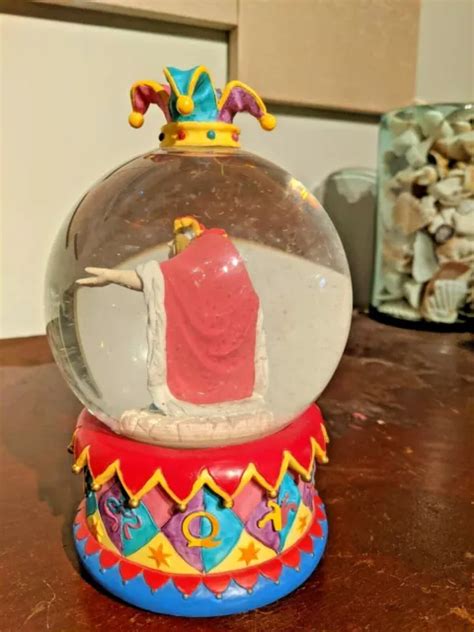 Disney Hunchback Of Notre Dame Quasimodo Jester Snowglobe Super Rare