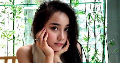 Nàng thơ sinh năm của Trương Nghệ Mưu là hot girl học viện điện ảnh Báo Dân trí