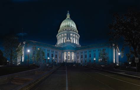 Madison Capitol Building Nighttime Isthmus Wellness