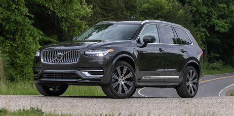 2022 Volvo XC90 Review, Pricing, and Specs