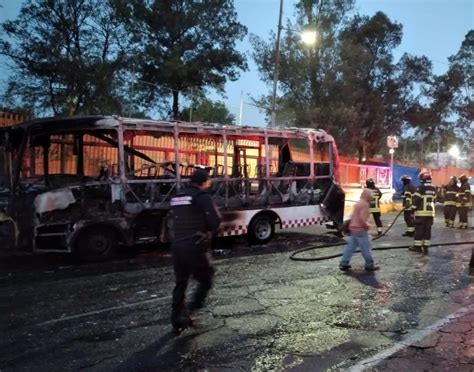 Incendian Camión De Pasajeros En Naucalpan Contrapapel Mx