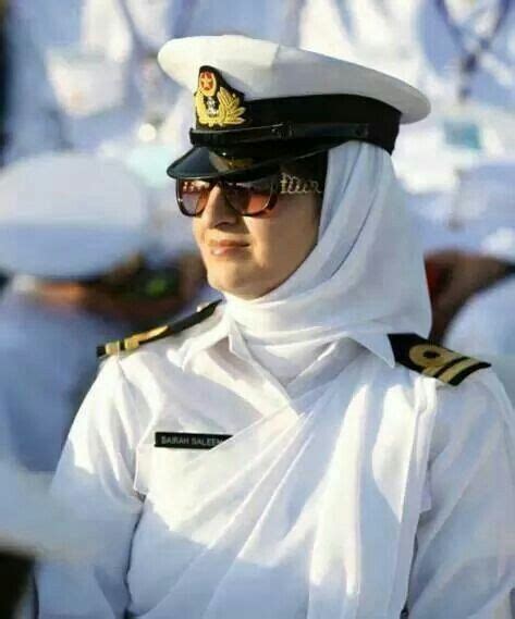 Pakistani Navy Woman Naval Officer Pak Army Soldiers, Pakistan Armed ...