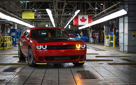 La Fin Pour Les Voitures Essence De Chrysler Et Dodge En Ontario