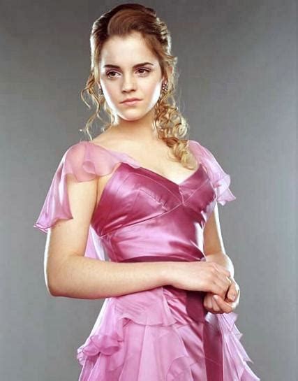 Emma Watson Hot Pics Hermione Emma Watson Wallpapers Hot Emma Watson Photos Pictures Images