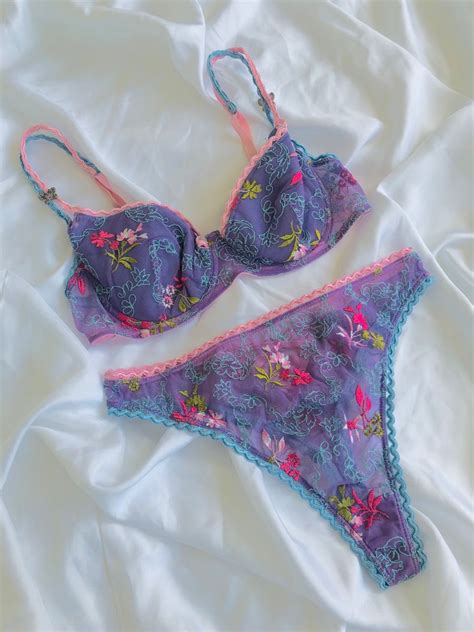 Cute Bras Pretty Lingerie Lingerie Set White Heart Emoji Cute Sleepwear Stylish Sarees Bra