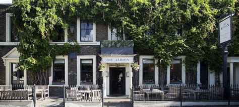 8 Gorgeous London Pubs to Visit | Love and London