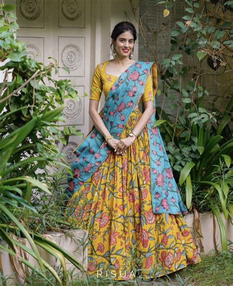 Pin By Manjula Reddy On Lehengas Easy Fancy Dress Half Saree Designs