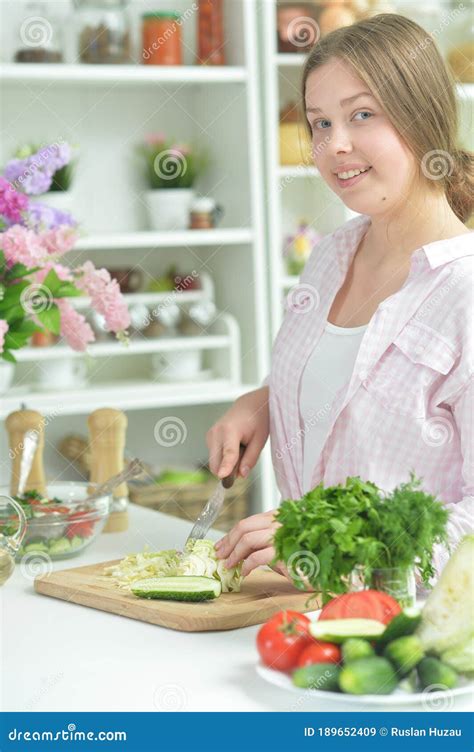 Portrait Of Teen Girl Preparing Fresh Salad Stock Image Image Of Food