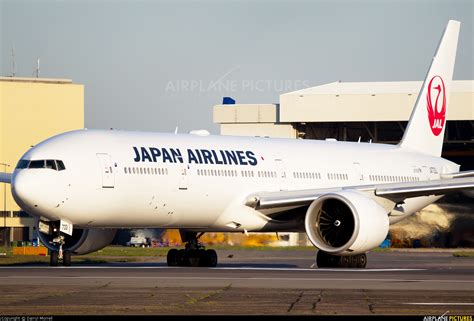 jaj jal japan airlines boeing  er  london heathrow