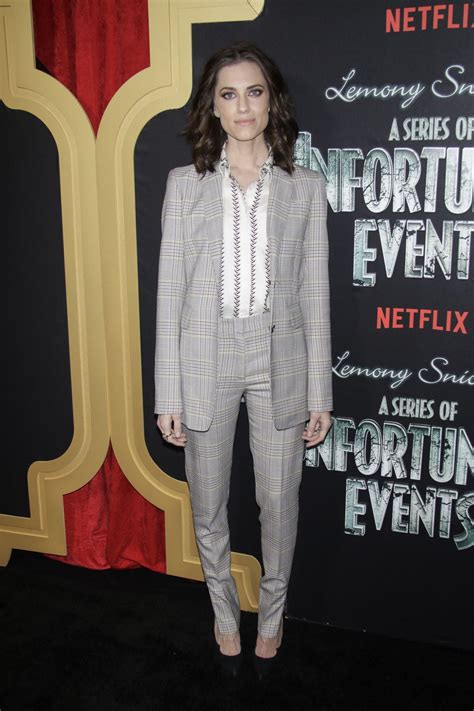 Allison Williams A Series of Unfortunate Events Premiere March 29, 2018 ...