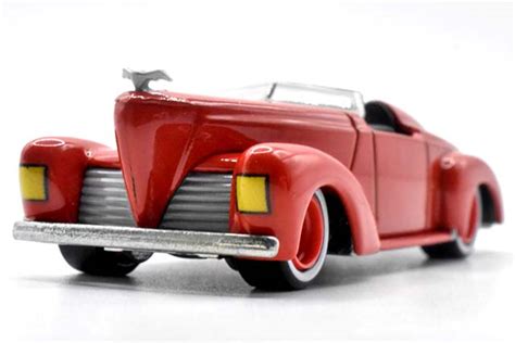 FIRST BATMOBILEのレビュー赤いぞ一番最初のバットモービル HVJ Hot Wheels 情報まとめ ホットウィール にわかマニア