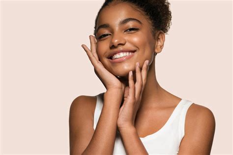 Omega-3 Benefits for Skin: 4 Perks You May Not Have Known | iwi life