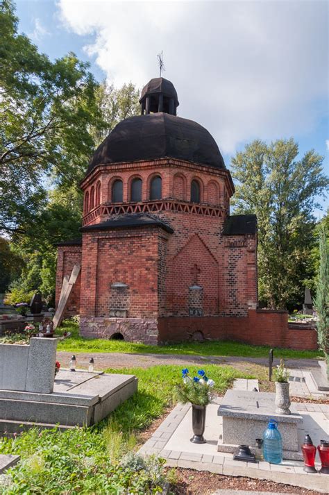 Kaplica Grobowa Ksi Dza Markiefki Przewodnik Dioblina