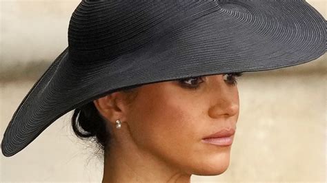 The Moment Meghan Markle Got Emotional At The Queen S Funeral