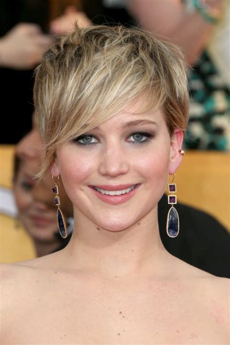 Pixie Cuts For 2019 34 Celebrity Hairstyle Ideas For Women