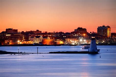 New Bedford Massachusetts Photo Tour and Travel Guide