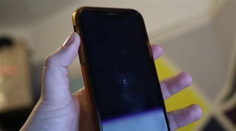 Cómo arreglar un iPhone con una rueca que está atascada en una pantalla