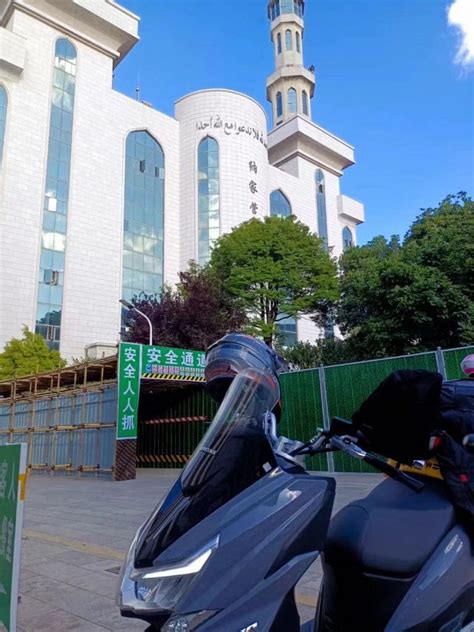 Yunnan Sinicization Of Mosques Temporarily Suspended After Protests