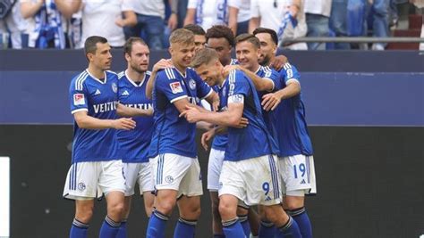 Schalke 04 Gegen Greuther Fürth Live Im Tv Und Im Stream