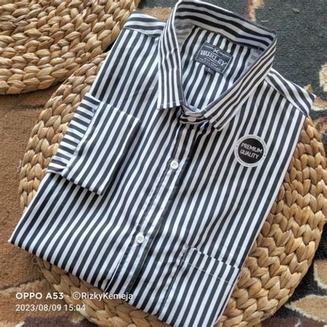 Jual Kemeja Garis Hitam Putih Viral Cowok Dan Cewek Pria Dan Wanita Kemeja Motif Garis Garis