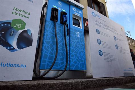 Bergamo Ricarica Dei Veicoli Elettrici Gratis In 11 Postazioni Per Un