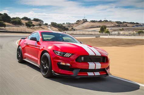 First Drive 2016 Shelby Gt350 And Gt350r Mustangs Hot Rod Network