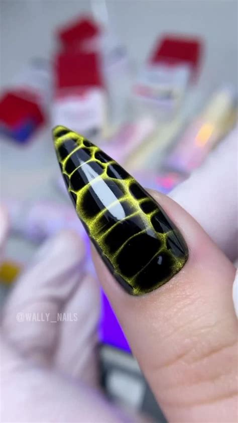 Les Nails Nail Artist On Instagram L Zard Glam Manucure