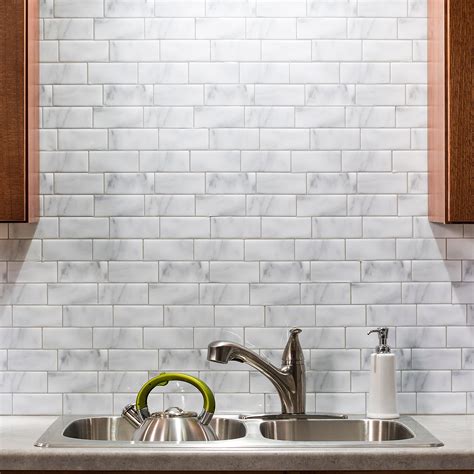 Peel And Stick Subway Tile Kitchen Backsplash Things In The Kitchen