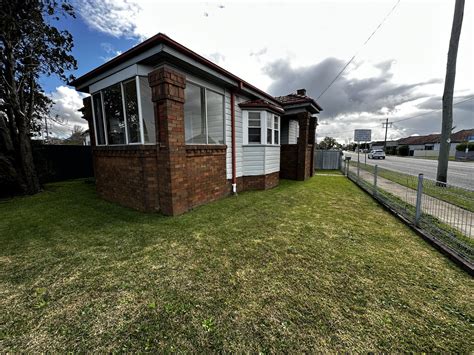 82 St James Road, New Lambton NSW 2305 - House For Rent | Domain