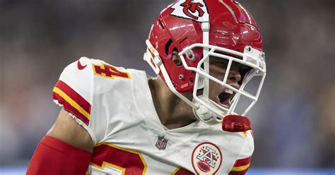 Chiefs place WR Skyy Moore on injured reserve