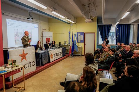 Altamura Il Cammino Della Memoria Fa Tappa Al Liceo Scientifico E