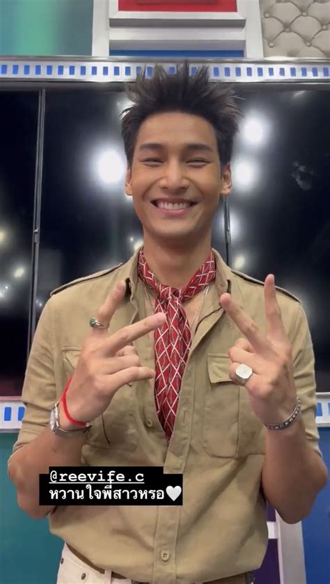 ༘„ bǝǝ ꞉ ꞉ on Twitter: "NO BC LOOK 🐎 ??? 😂🤡 https://t.co/4De9DBtTiB