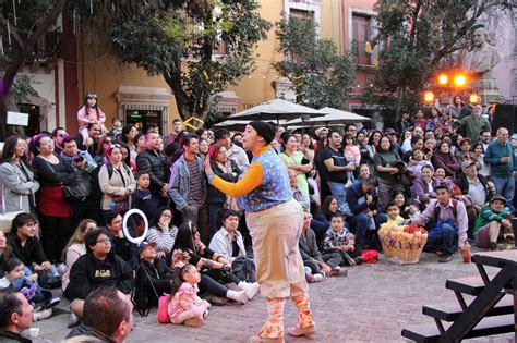 Exitosa Participaci N De Carro De Comedias De La Unam En El Fitc