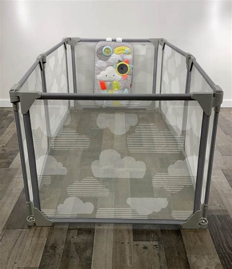 Skip Hop Playview Expandable Enclosure