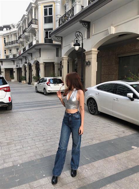 Cởi bỏ áo dài hot girl biến đổi độ với những bộ bikini siêu gợi cảm