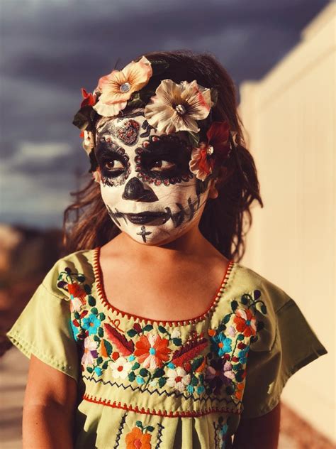 Dia De Los Muertos Makeup | Hey Sunny Jess