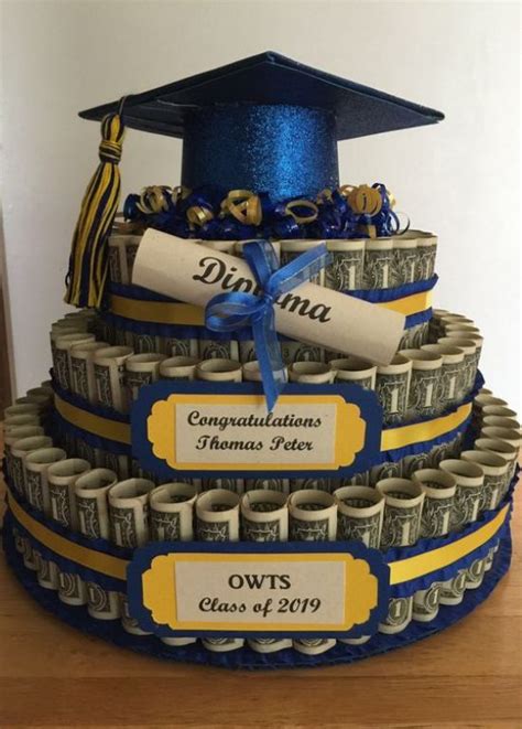 20 Tasty And Unique Graduation Cake Ideas