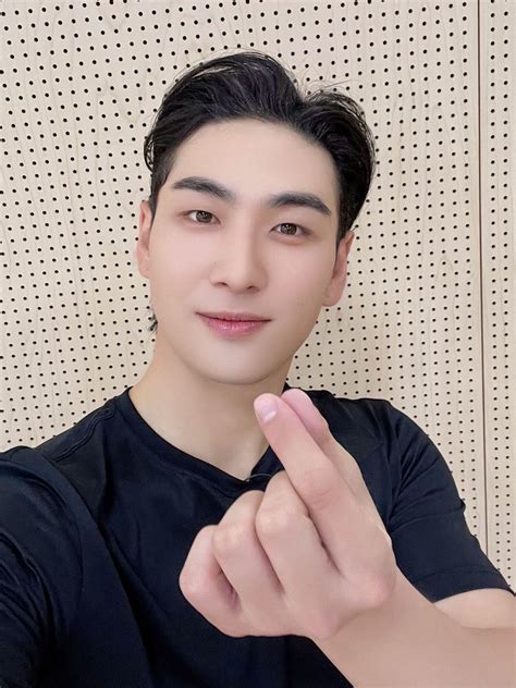 Heaven U On Twitter Rt Baekho Pledis B Hind