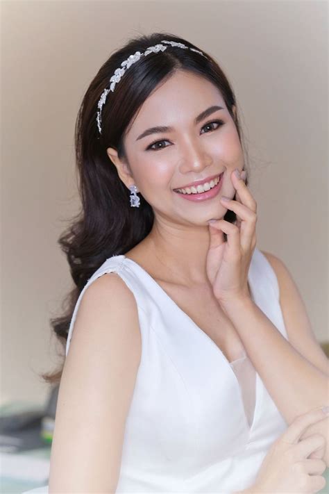 แต่งหน้าทำผมเจ้าสาวถ่ายพรีเวดดิ้ง | เจ้าสาว, ช่างแต่งหน้า, กระบี่