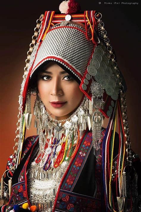 modoslav | Traditional outfits, Costumes around the world, Fashion