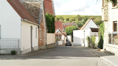 Obergasse in Bermersheim vor der Höhe Landesschau Rheinland Pfalz