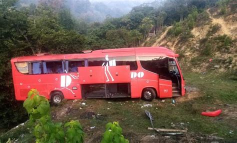 Volcadura De Autob S En La M Xico Tampico A La Altura De Hidalgo Deja