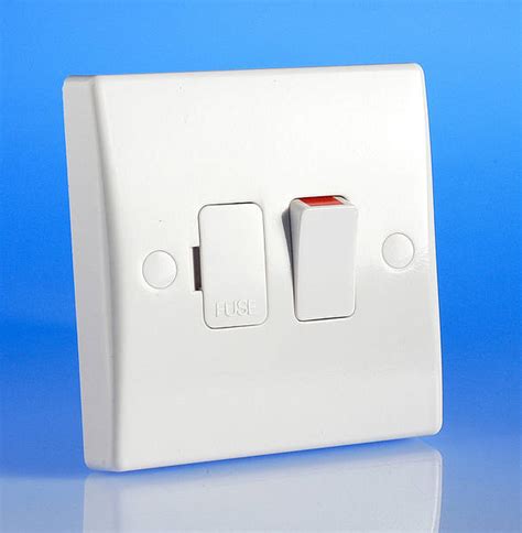 13a Switched Fused Spur Flex Outlet White Schneiderultimate Gu5013