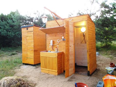 Project Gridless: 10 DIY Outdoor Showers for Off Grid Homes