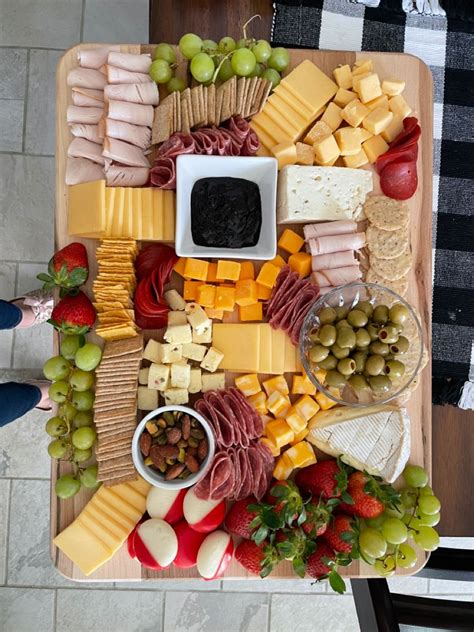 How To Make A Charcuterie Board Artofit