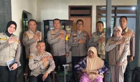 Biro Sdm Polda Jatim Beri Dukungan Psikologis Purnawirawan Dan Keluarga