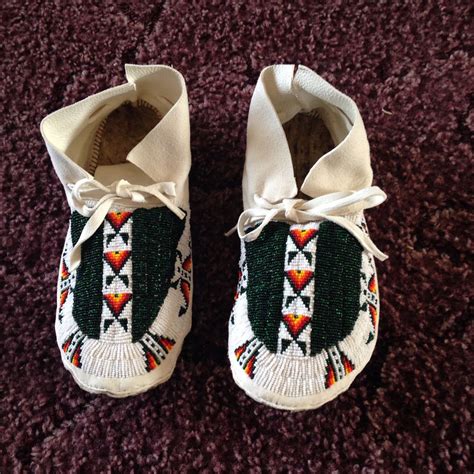 Fully Beaded Men S Moccasins Beaded Moccasins Moccasin Pattern Native American Moccasins