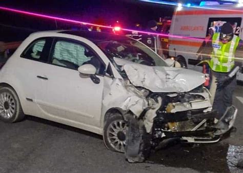 FOTO Accident GRAV la Mera în Cluj Sunt 2 victime una în COMĂ